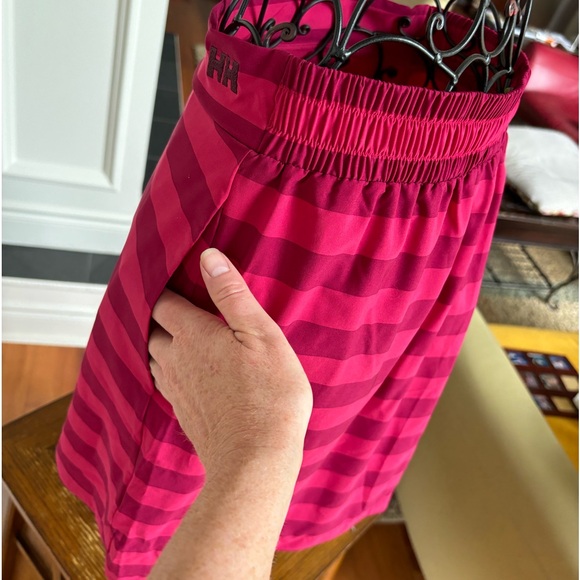 Helly Hensen quick dry Athletic Skirt - Picture 3 of 5